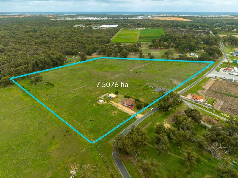 219 Bernard Road North, Carabooda WA 6033