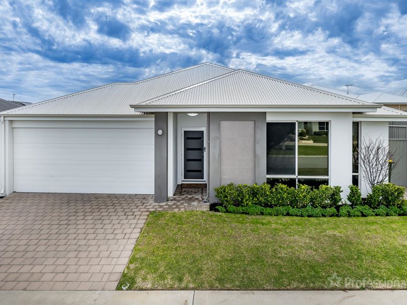 11 Apricot Road, Eglinton