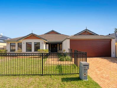 9 Delta Street, Wattle Grove WA 6107