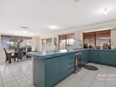 23 Emerald Court, Maida Vale WA 6057