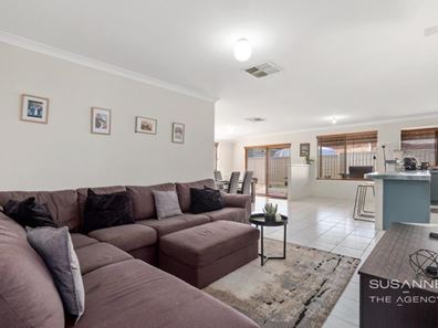 23 Emerald Court, Maida Vale WA 6057