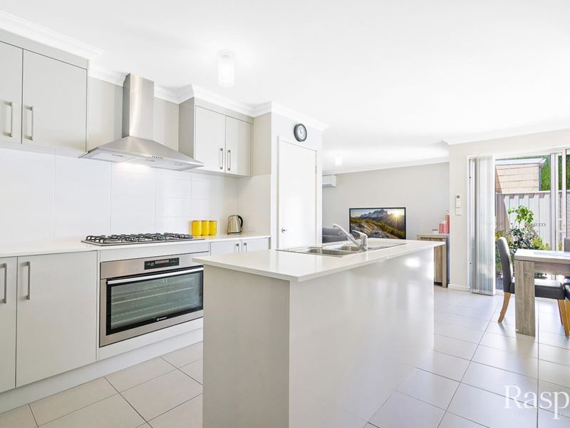 1/20 West Churchill Avenue, Lake Coogee