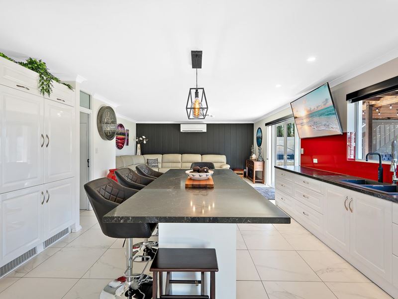 361 Vines Ave, The Vines