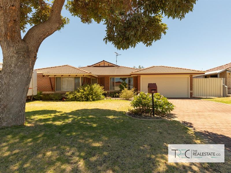 17 Sunningdale Chase, Meadow Springs