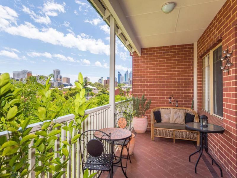 21/48 Wellington Street, East Perth