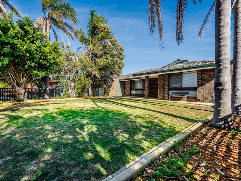 5 Tide Place, Beldon WA 6027