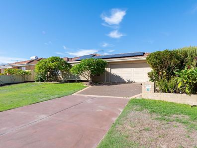 32 Eyre Street, Waikiki WA 6169