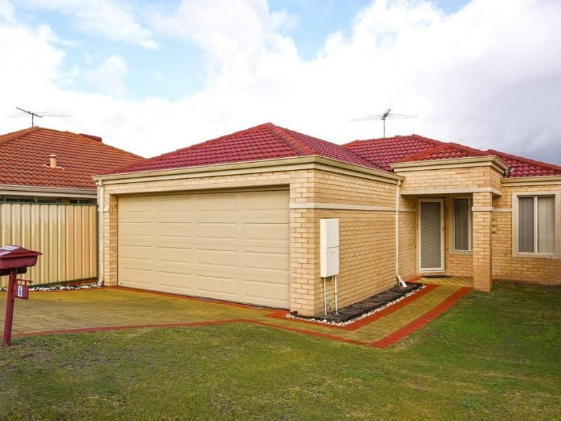 6 Felpham Crt, Success WA 6164