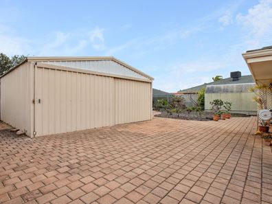 13 Balleroy Place, Port Kennedy WA 6172