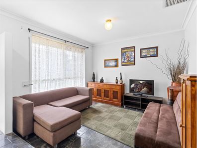 6 Latrobe Mews, Success WA 6164