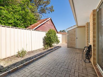 3/16 Herndon Close, Cannington WA 6107