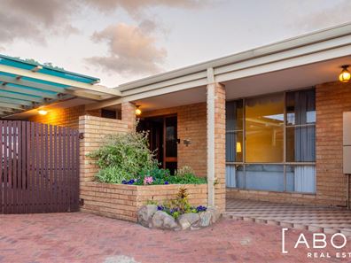 4/3 Bridges Road, Melville WA 6156