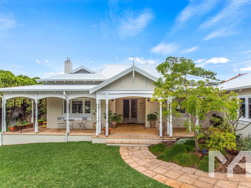 52 Westbury Crescent, Bicton WA 6157