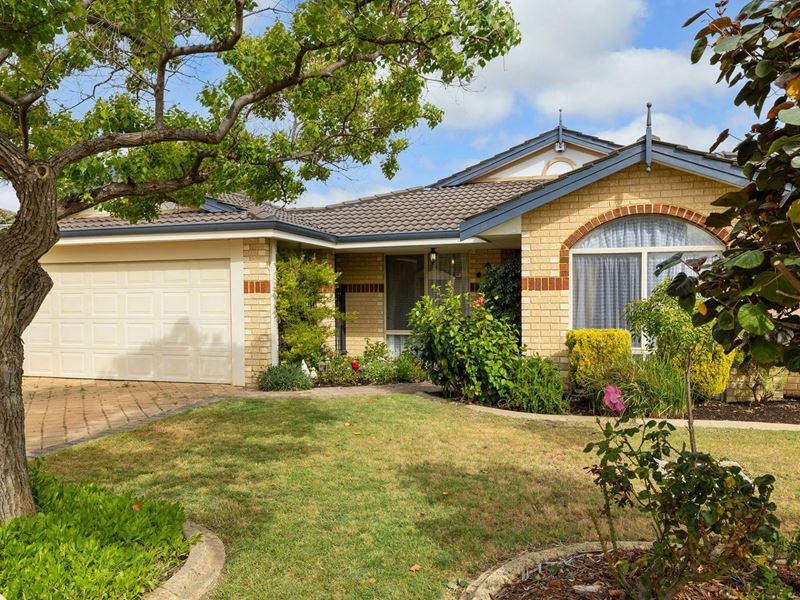 62 Bindoon Loop, Huntingdale WA 6110