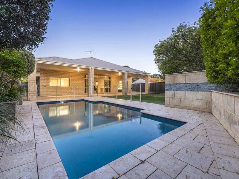 3 Minderoo Crescent, Golden Bay