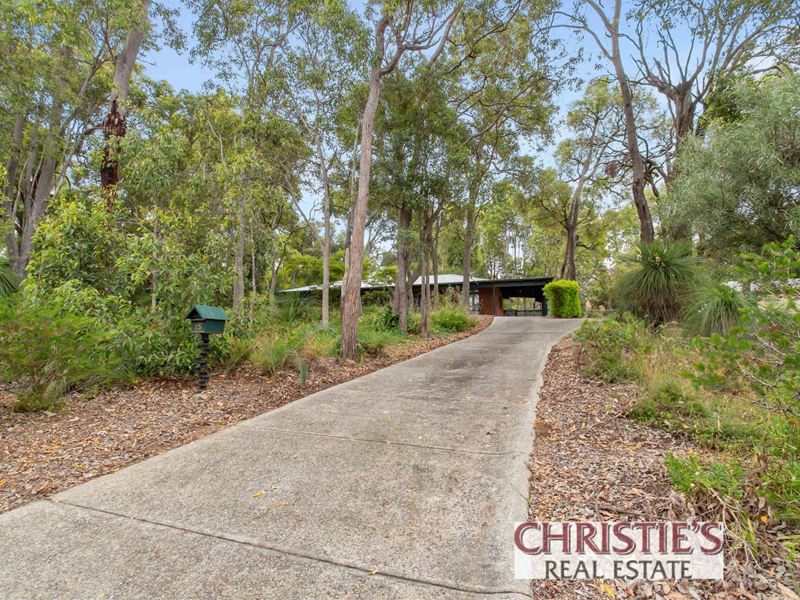 15 Cockatoo Drive, Mundaring WA 6073