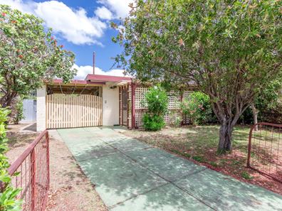 2 Hakea Road, Camillo WA 6111