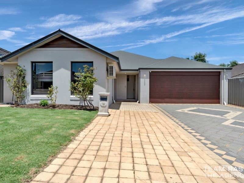 16 Halstead Turn, Wellard WA 6170