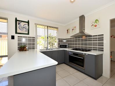 10 Whipbird Street, Baldivis WA 6171