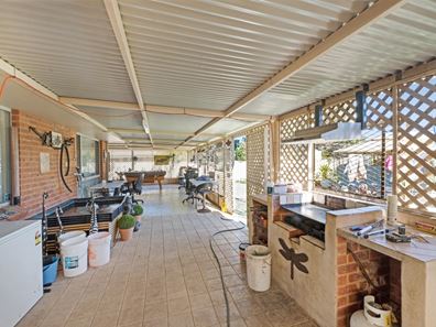 58 Tallarook Way, Waggrakine WA 6530