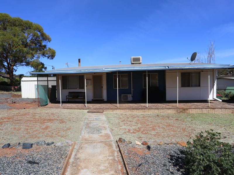 25 Acacia Road, Kambalda East