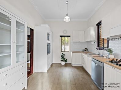 1/270 George Street, Queens Park WA 6107