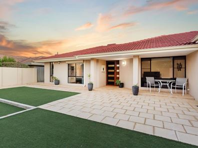 11 Collins Road, Willetton WA 6155
