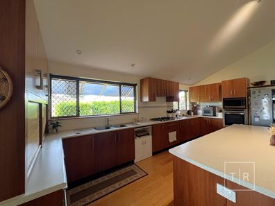 36 Walmsley Street, Castletown WA 6450