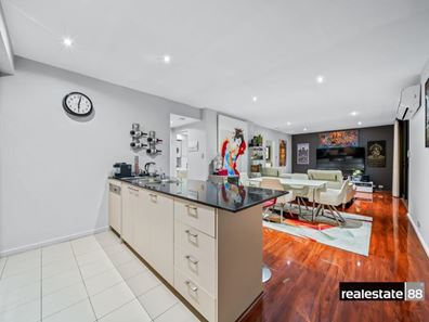 63/12 Tanunda Drive, Rivervale WA 6103