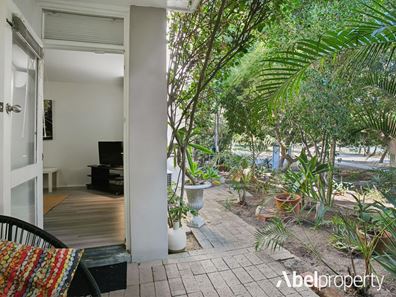 4/58 Cunningham  Terrace, Daglish WA 6008