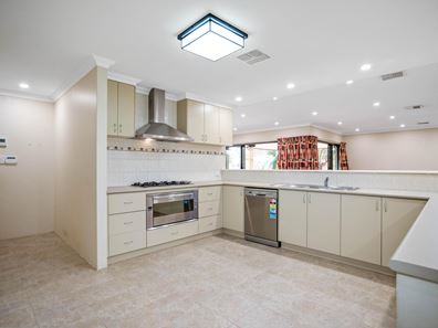 22 Ballagar Road, Byford WA 6122