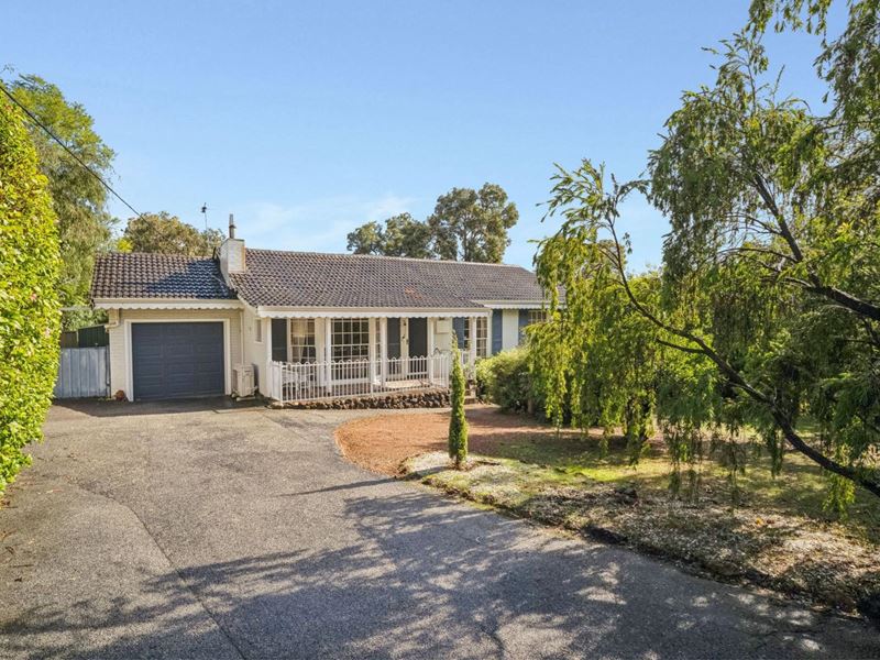 4 Winjana Road, Lesmurdie WA 6076