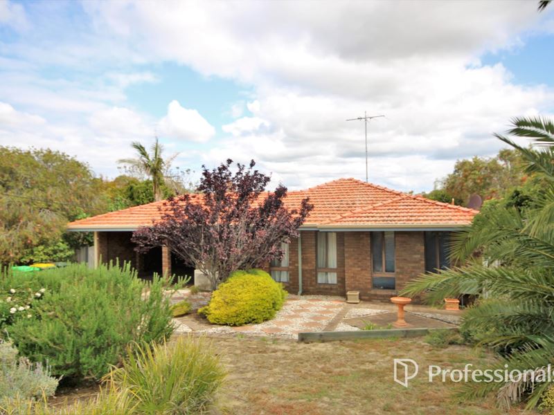 22 Wickham Way, Australind WA 6233