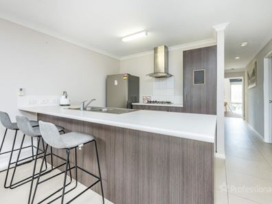 5 Slate Way, Eglinton WA 6034