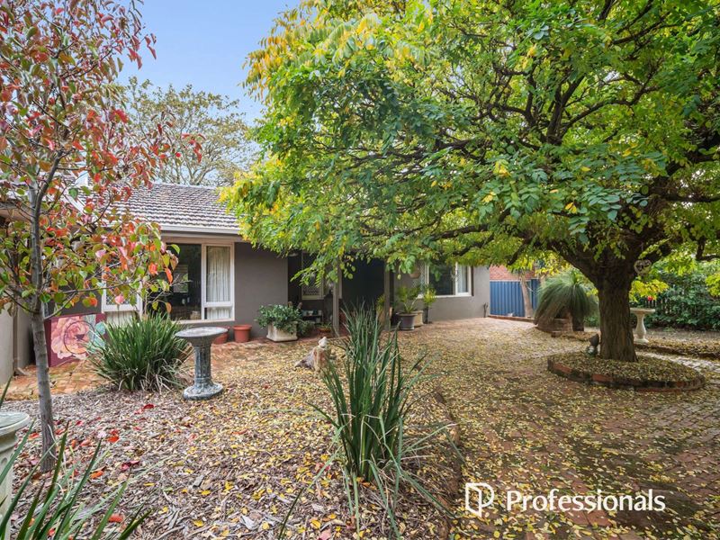 10 Gloucester Road, Kalamunda