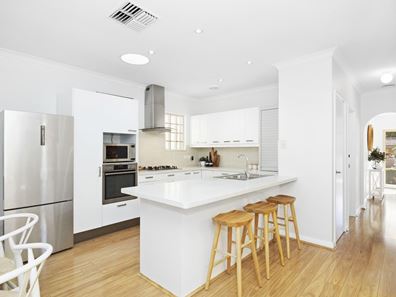 1/25 Arenga Court, Mount Claremont WA 6010