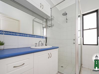 16 Warren Street, Beaconsfield WA 6162