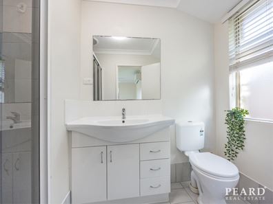 7A Ellis Grove, Woodvale WA 6026