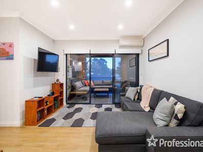 8/1 Mercer Way, Balga WA 6061