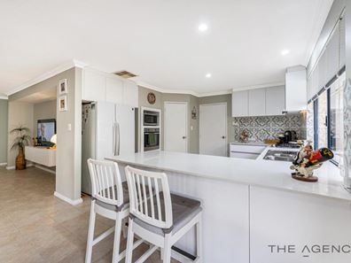 14 Fairburn Crescent, Baldivis WA 6171