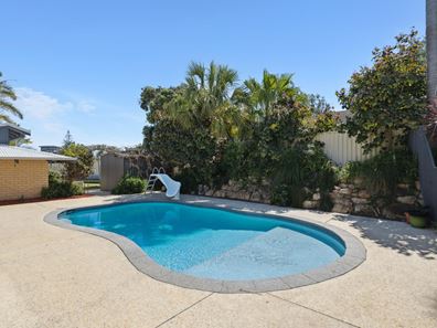 9 Seaforth Loop, Kallaroo WA 6025