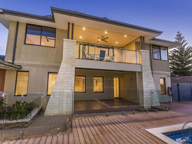 1 Ajax Place, San Remo WA 6210