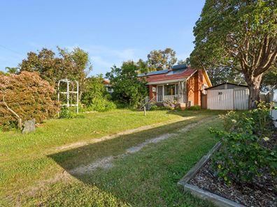 10 Coolga Road, Koongamia WA 6056