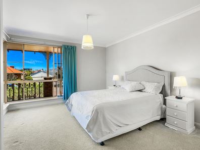 7 Bassina Court, Hillarys WA 6025