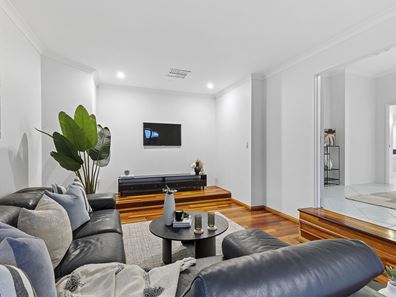 122 Newborough Street, Karrinyup WA 6018