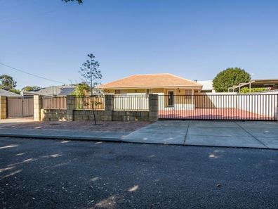 63 Hartley Street, Coolbellup WA 6163