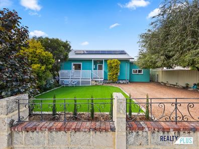 24 Grigg Place, Hilton WA 6163