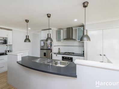 25 Brunswick Circuit, Banksia Grove WA 6031