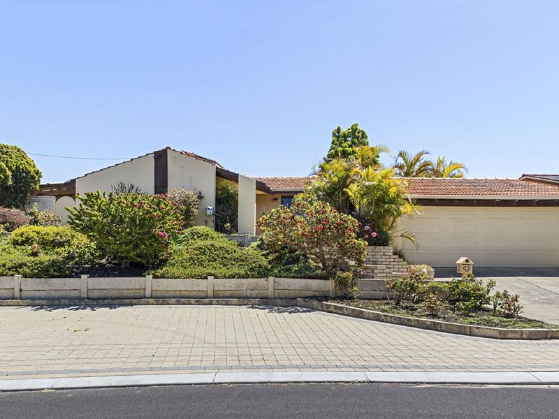 23 Gleddon Way, Hillarys WA 6025