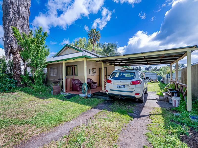 166 Forrest Street, Collie WA 6225